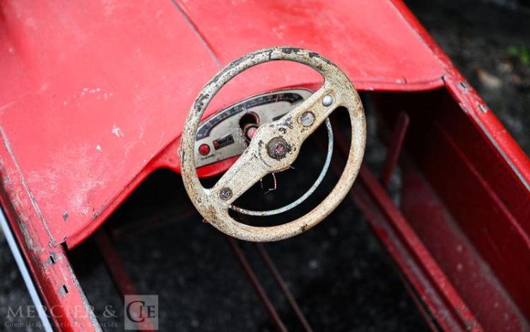 VOITURE A PEDALE PIERRE GUY VERSAILLES  141