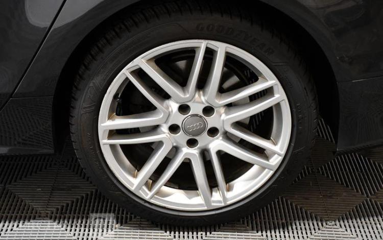 AUDI A7 SPORTBACK 3.0 TDI 215 ULTRA S-LINE S-TRONIC GRIS 1DCG917