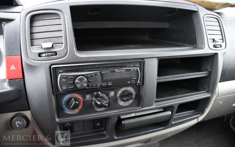 RENAULT MAXITY BENNE ROUES JUMELEES AVANT BLANC 1DES215