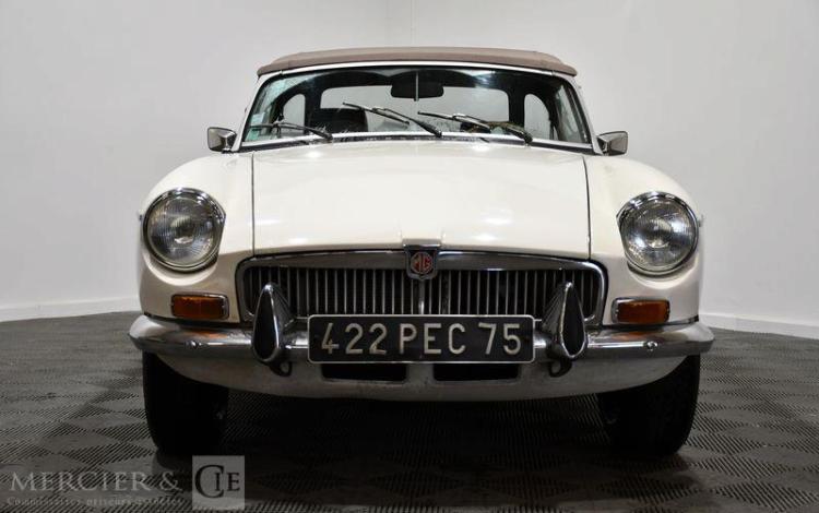 MG MGB BLANC 422BEC75