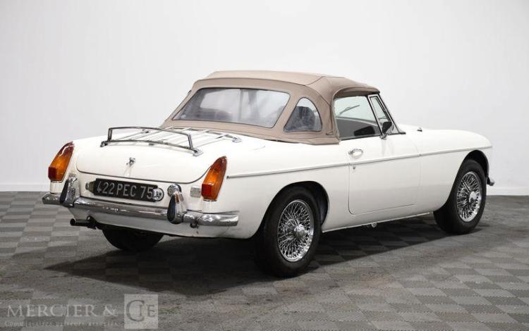 MG MGB BLANC 422BEC75