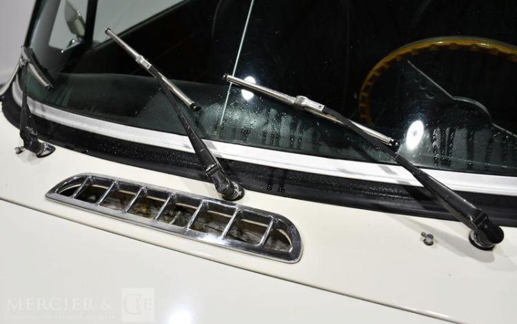 MG MGB BLANC 422BEC75