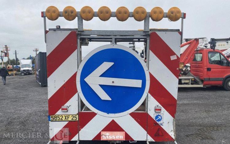 NISSEN FLECHE LUMINEUSE RABBATEMENT TRACTABLE  5852XF25