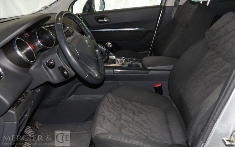 PEUGEOT 3008  AE-200-MW