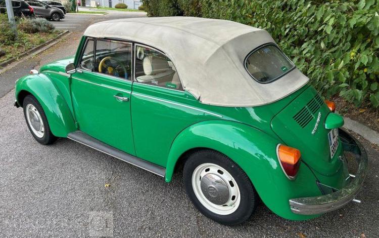 VOLKSWAGEN COCCINELLE CABRIOLET PAR KARMANN  AL-589-HS
