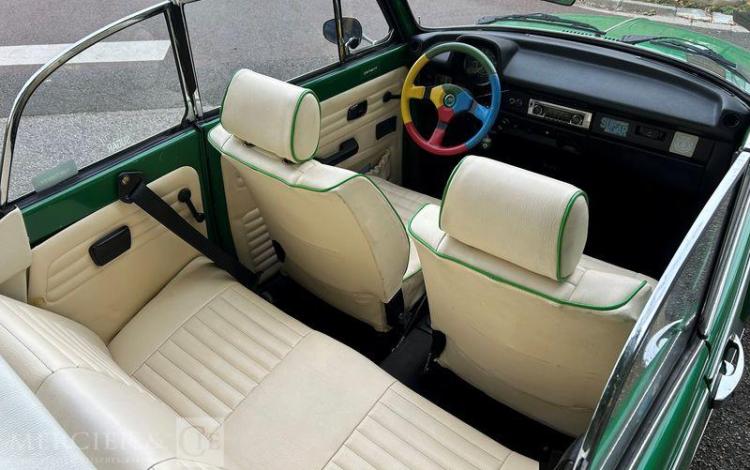 VOLKSWAGEN COCCINELLE CABRIOLET PAR KARMANN  AL-589-HS