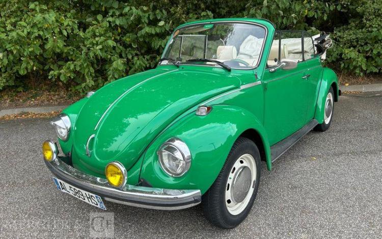 VOLKSWAGEN COCCINELLE CABRIOLET PAR KARMANN  AL-589-HS