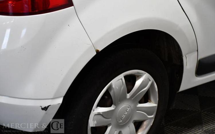DACIA SANDERO 1.4 MPI GPL 75CH AMBIANCE BLANC AL-646-XF