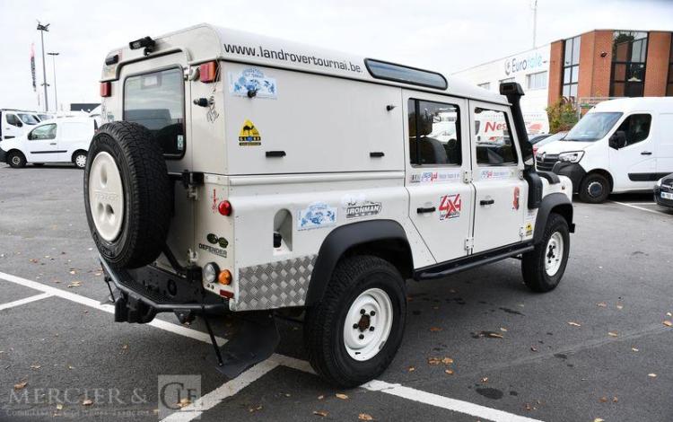 LAND ROVER DEFENDER SW 110 2.4 TD4 120 SE 4WD BLANC AN-188-GN