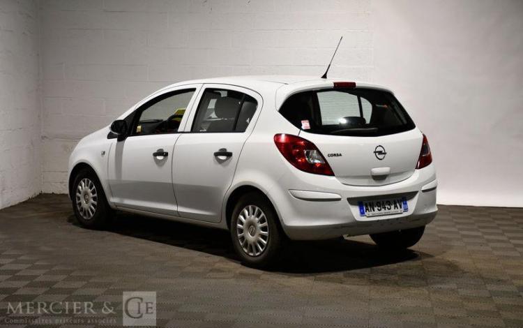 OPEL CORSA 1,2 TWINSPORT 80 ESSENTIA BLANC AN-943-AV