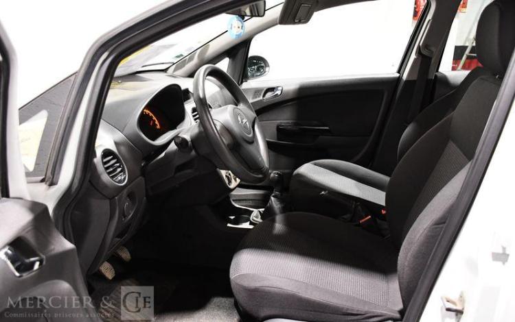 OPEL CORSA 1,2 TWINSPORT 80 ESSENTIA BLANC AN-943-AV