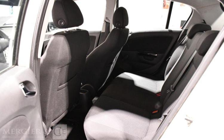 OPEL CORSA 1,2 TWINSPORT 80 ESSENTIA BLANC AN-943-AV