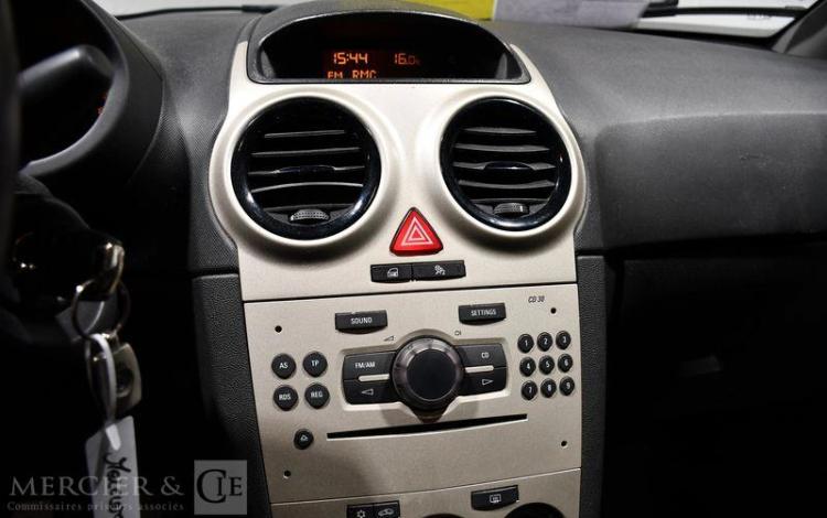 OPEL CORSA 1,2 TWINSPORT 80 ESSENTIA BLANC AN-943-AV