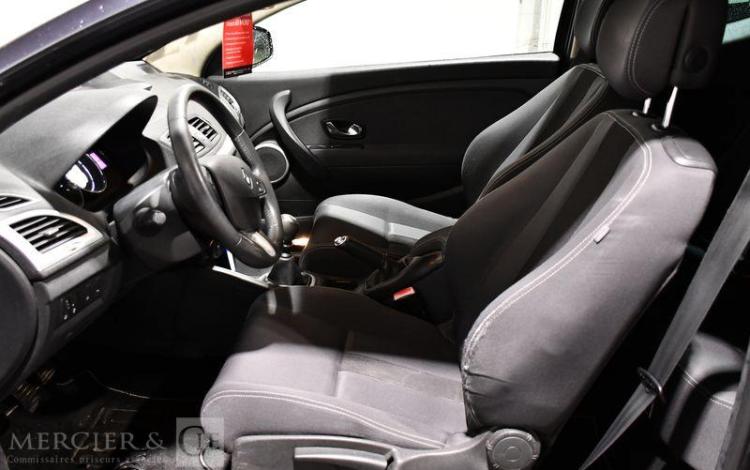 RENAULT MEGANE COUPE 1.9 DCI 130CH DYNAMIQUE GRIS AR-552-DH
