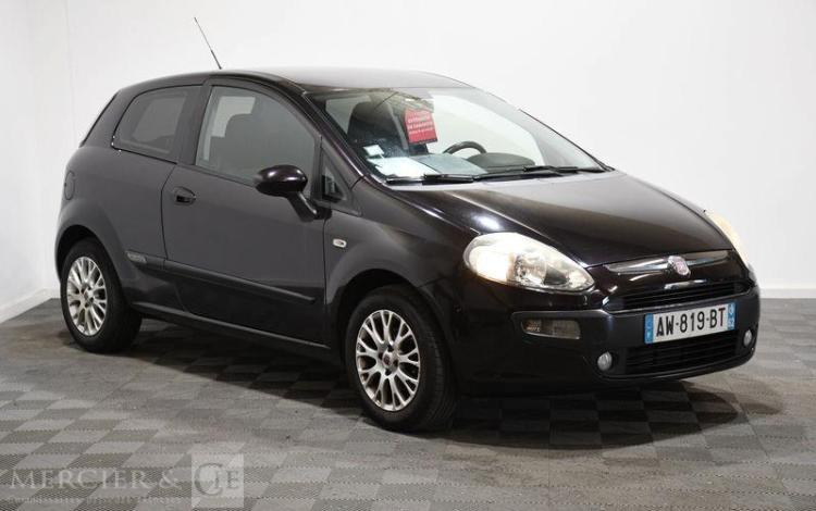 FIAT PUNTO 1.3 MJT 75 DYNAMIC NOIR AW-819-BT