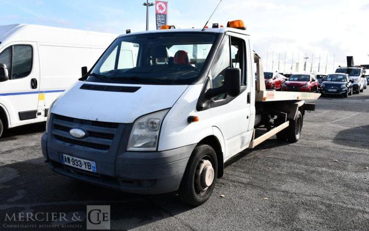 FORD TRANSIT PORTE VOITURE 2,4 BLANC AW-933-YB