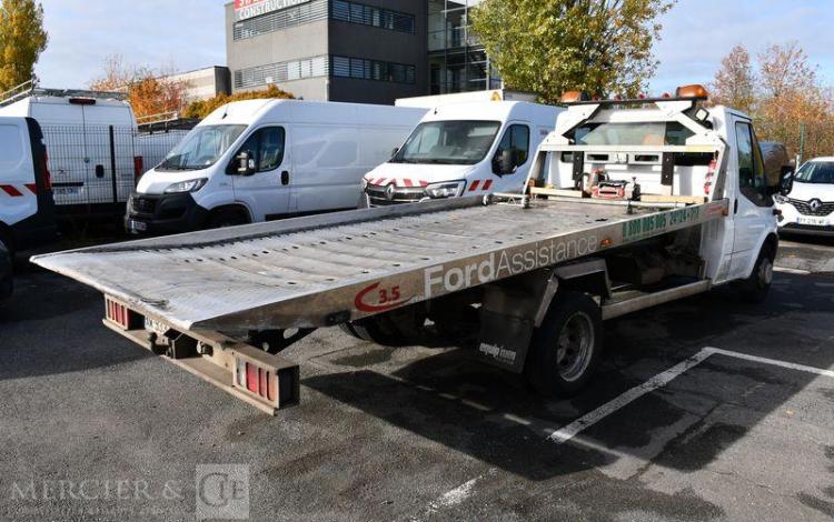 FORD TRANSIT PORTE VOITURE 2,4 BLANC AW-933-YB