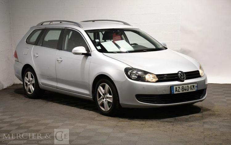 VOLKSWAGEN GOLF SW 1,6 TDI 105 FAP CONFORTLINE GRIS AZ-840-KM