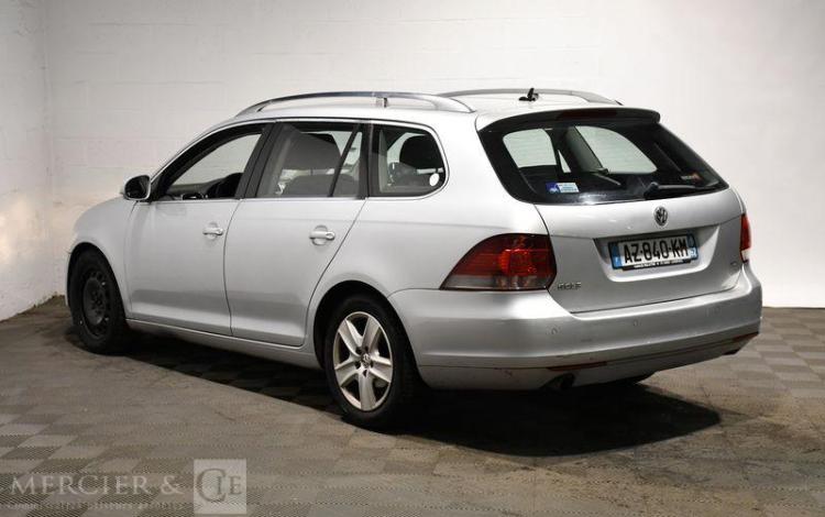 VOLKSWAGEN GOLF SW 1,6 TDI 105 FAP CONFORTLINE GRIS AZ-840-KM