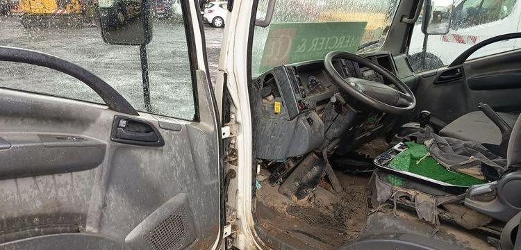 ISUZU SERIE N BLANC BE-772-TY