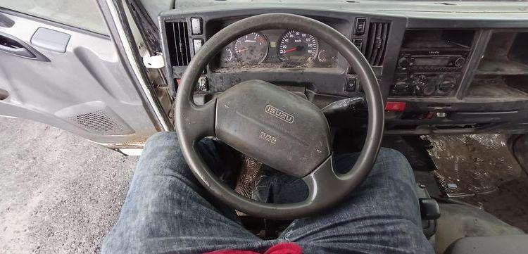 ISUZU SERIE N BLANC BE-772-TY