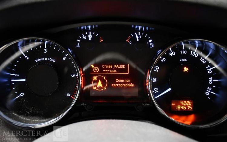 PEUGEOT 3008 1,6 HDI 110 PREMIUM GRIS BL-027-WT