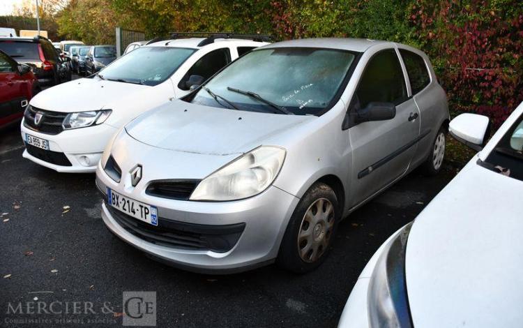 RENAULT CLIO DERIV VP – POUR PIECES SANS CARTE GRISE GRIS BX-214-TP