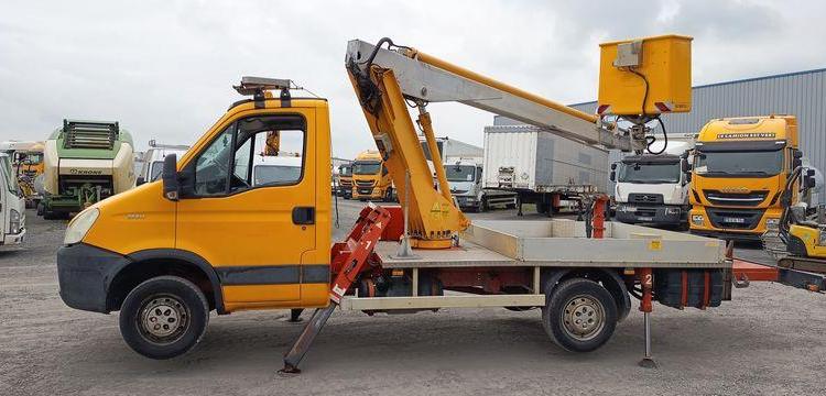 IVECO 35S11   EQUIPE NACELLE 16M  BY-337-SD