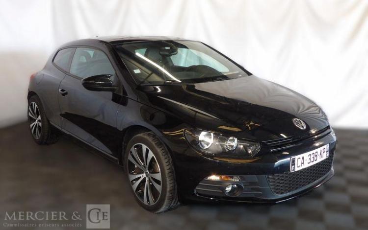 VOLKSWAGEN SCIROCCO NOIR CA-338-KP