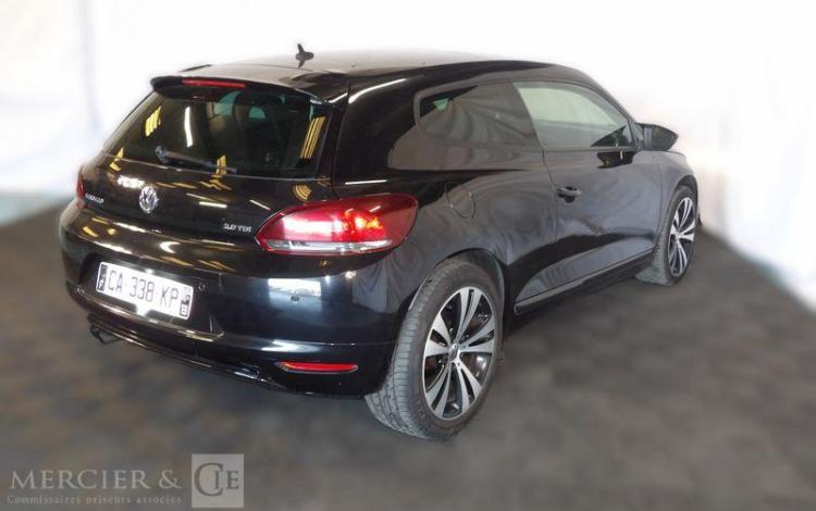 VOLKSWAGEN SCIROCCO NOIR CA-338-KP