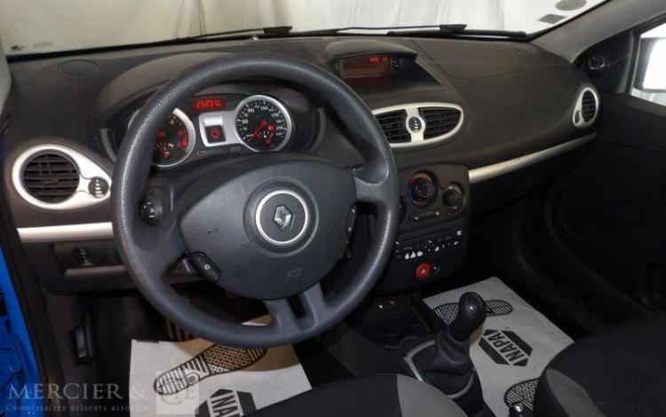 RENAULT CLIO  CA-937-NH