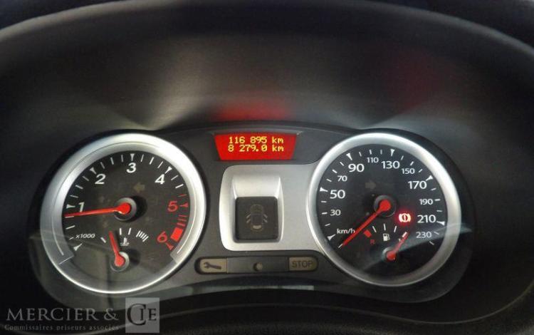 RENAULT CLIO  CA-937-NH