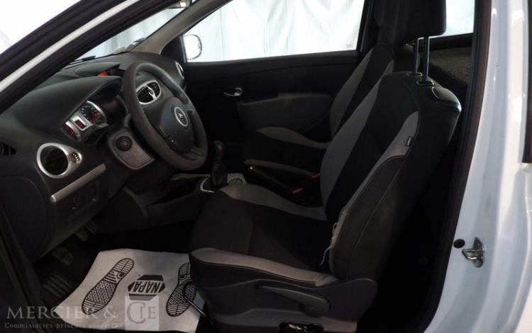 RENAULT CLIO III  CE-516-JJ
