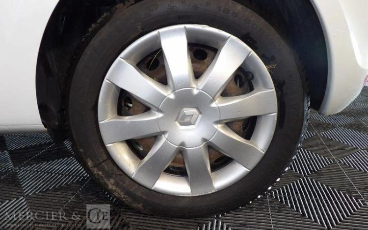 RENAULT CLIO III  CE-516-JJ