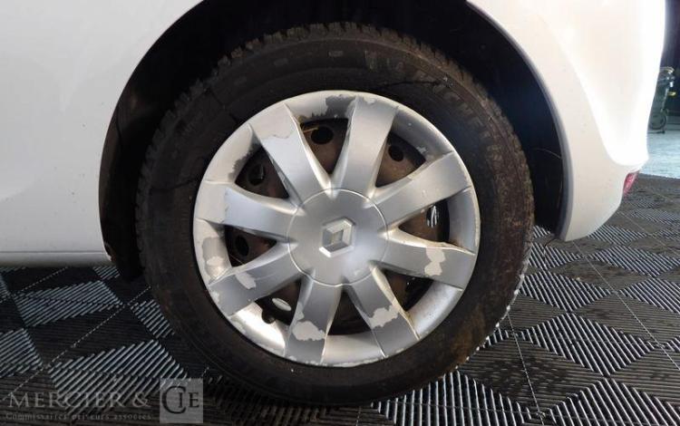 RENAULT CLIO DCI  CE-596-JJ