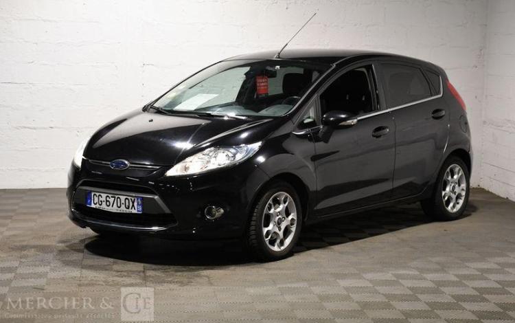 FORD FIESTA 1.6 TDCI 95CH TITANIUM NOIR CG-670-QX