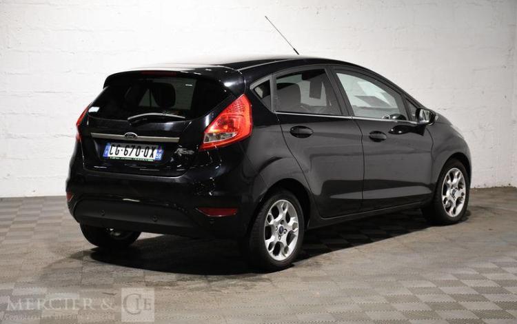 FORD FIESTA 1.6 TDCI 95CH TITANIUM NOIR CG-670-QX