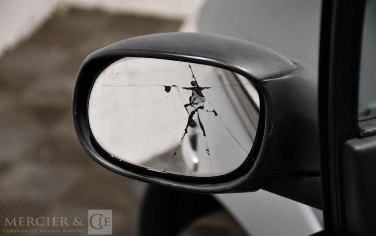 CITROEN C3 1,4 85 EXCLUSIVE BLEU CH-050-CZ