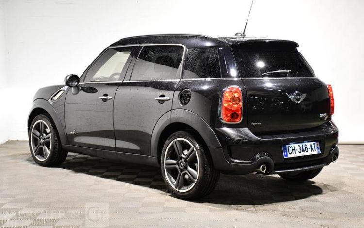 MINI COUNTRYMAN 2.0 SD 145 COOPER ALL4 NOIR CH-346-KT