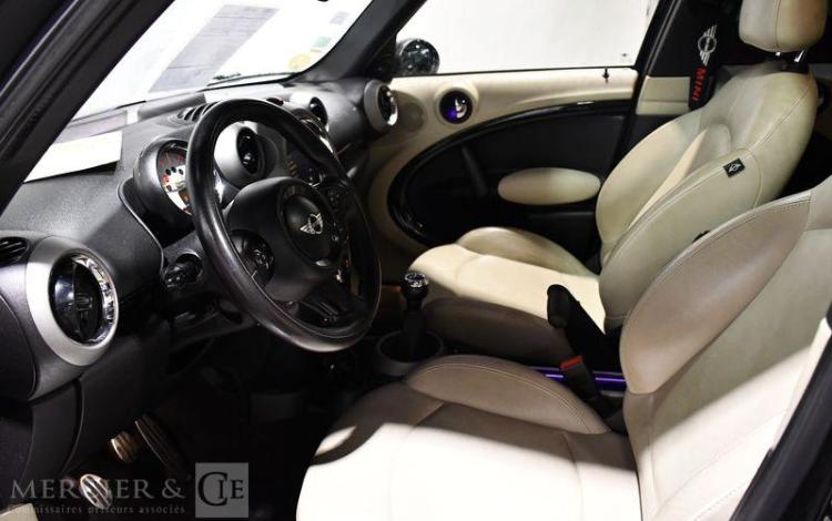 MINI COUNTRYMAN 2.0 SD 145 COOPER ALL4 NOIR CH-346-KT