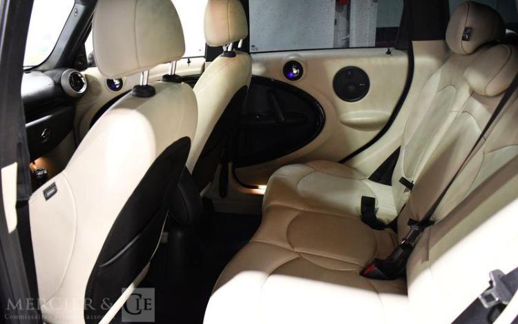 MINI COUNTRYMAN 2.0 SD 145 COOPER ALL4 NOIR CH-346-KT