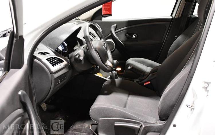 RENAULT MEGANE 1.6 DCI 130CH ENERGY DYNAMIQUE BLANC CH-920-MH