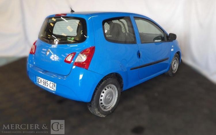 RENAULT TWINGO II DCI  CH-985-CZ