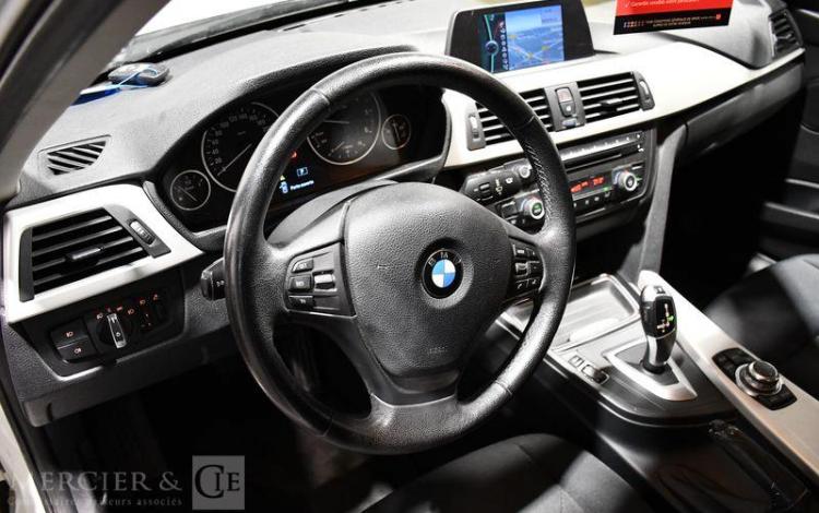 BMW SERIE 3 TOURING 2,0 318D 145 LOUNGE BVA BLANC CP-441-KB