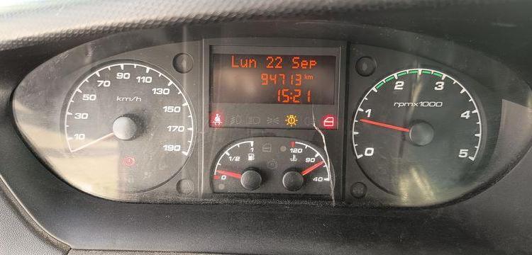 IVECO DAILY 35S11 AVEC NACELLE MULTITEL 160 ALU/DS – 16M – 2755 HEURES – 94713 KMS ROUGE CR-063-RT