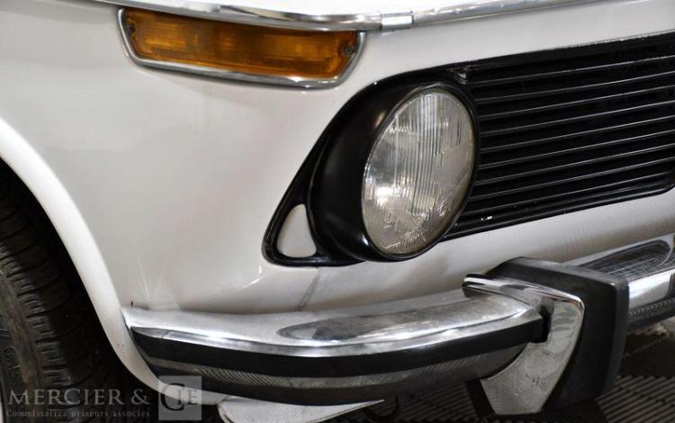 BMW 2002 TII BLANC CR-391-ZM