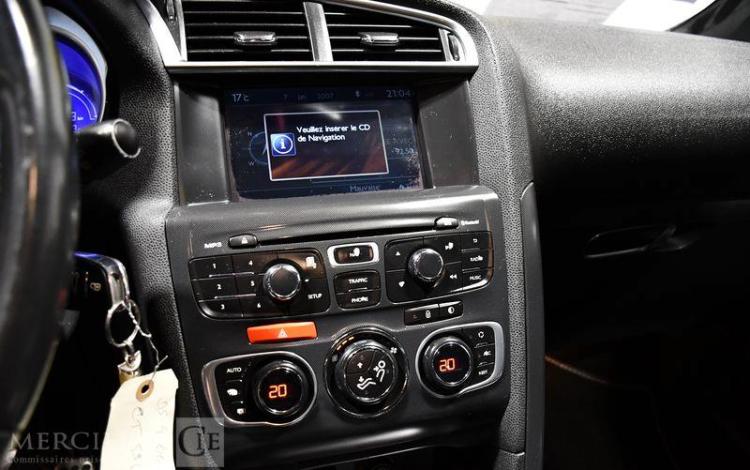 CITROEN DS4 BLUEHDI110  SO CHIC BLANC CT-596-MV
