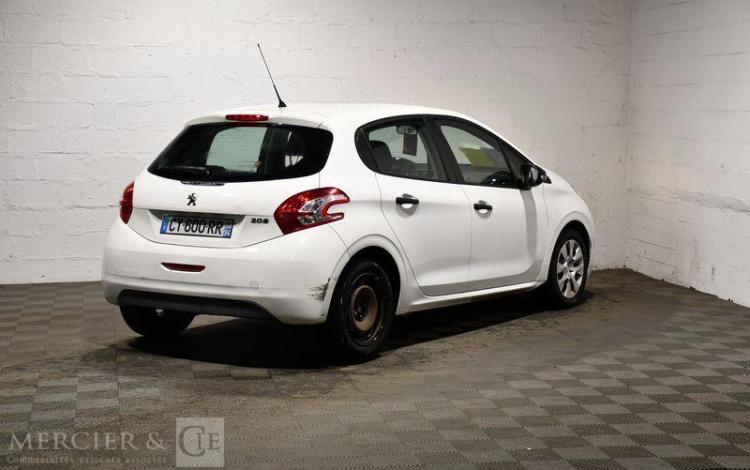 PEUGEOT 208 BLANC CY-600-RR