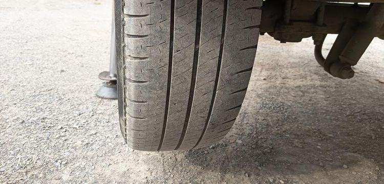 IVECO DAILY 35S11 AVEC NACELLE MULTITEL 160 ALU/DS 16M – 5537 HEURES – 131066 KMS ROUGE DA-510-PB