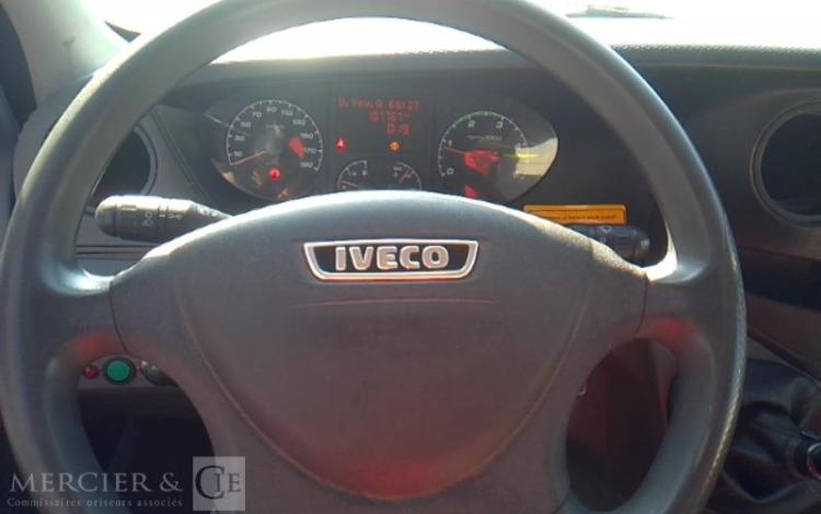 IVECO 35S AVEC NACELLE 20M  DC-572-JW
